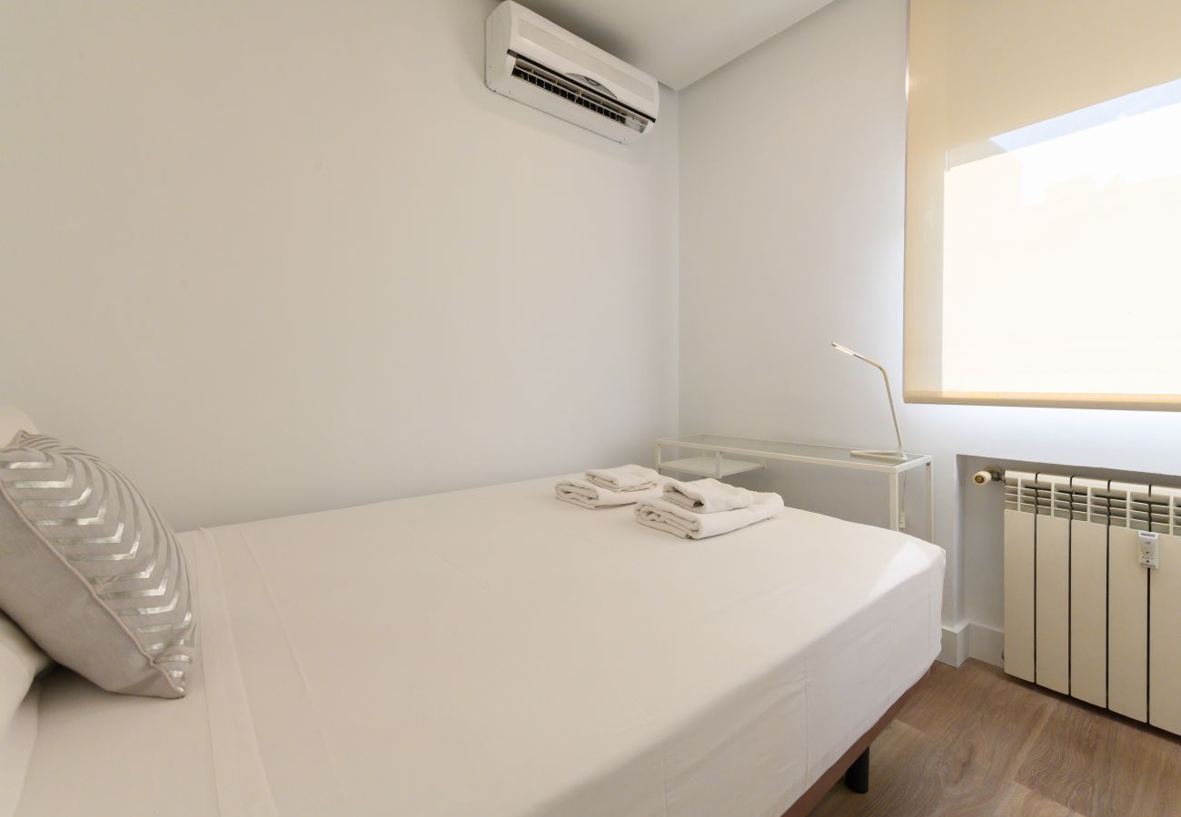 Apartamento en Madrid - M (ORE365C) Encantador piso de 2 dormitorios con v