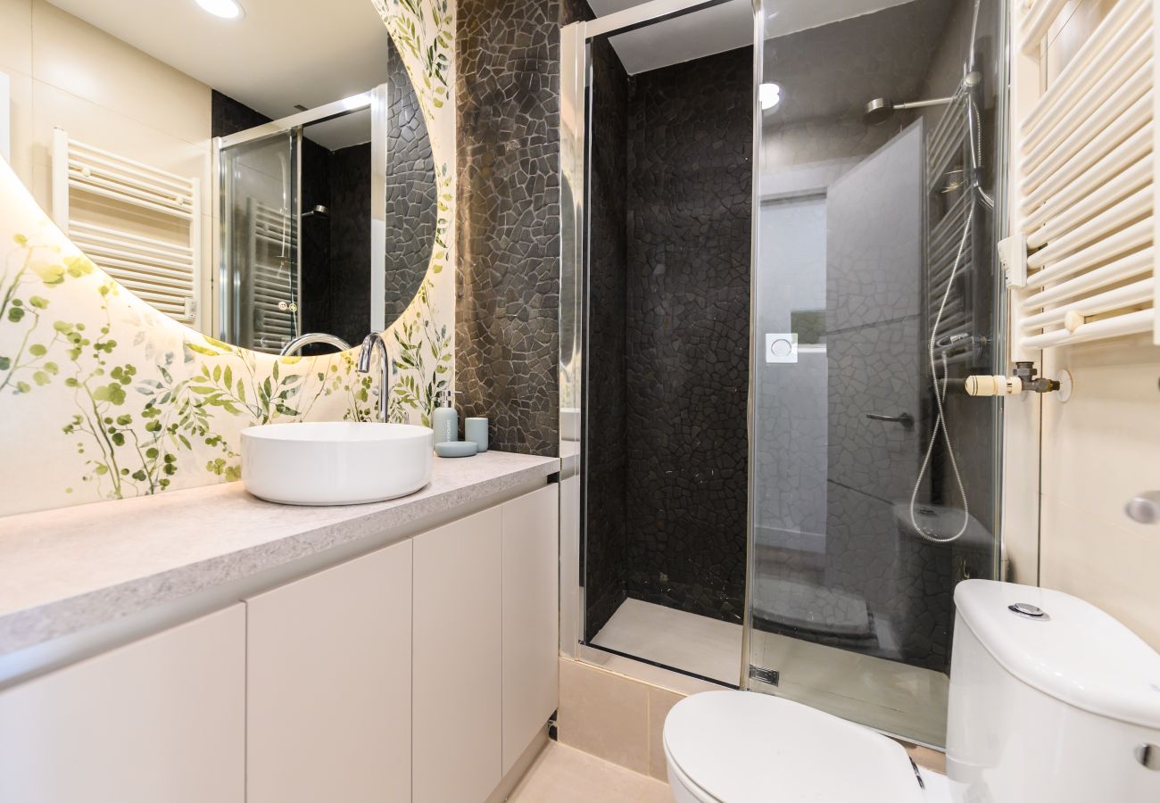 Apartamento en Madrid - M (ORE365C) Encantador piso de 2 dormitorios con v
