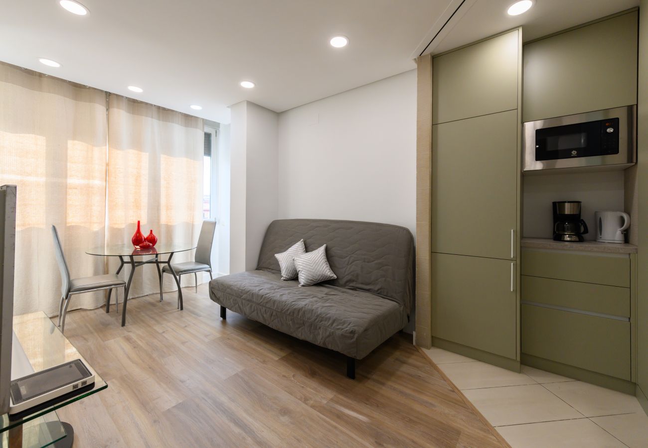 Apartamento en Madrid - M (ORE365C) Encantador piso de 2 dormitorios con v