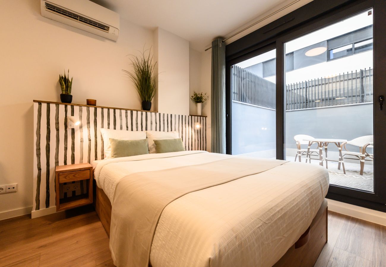 Estudio en San Sebastián de los Reyes - M (FVE53) Estudio moderno con terraza privada y ex