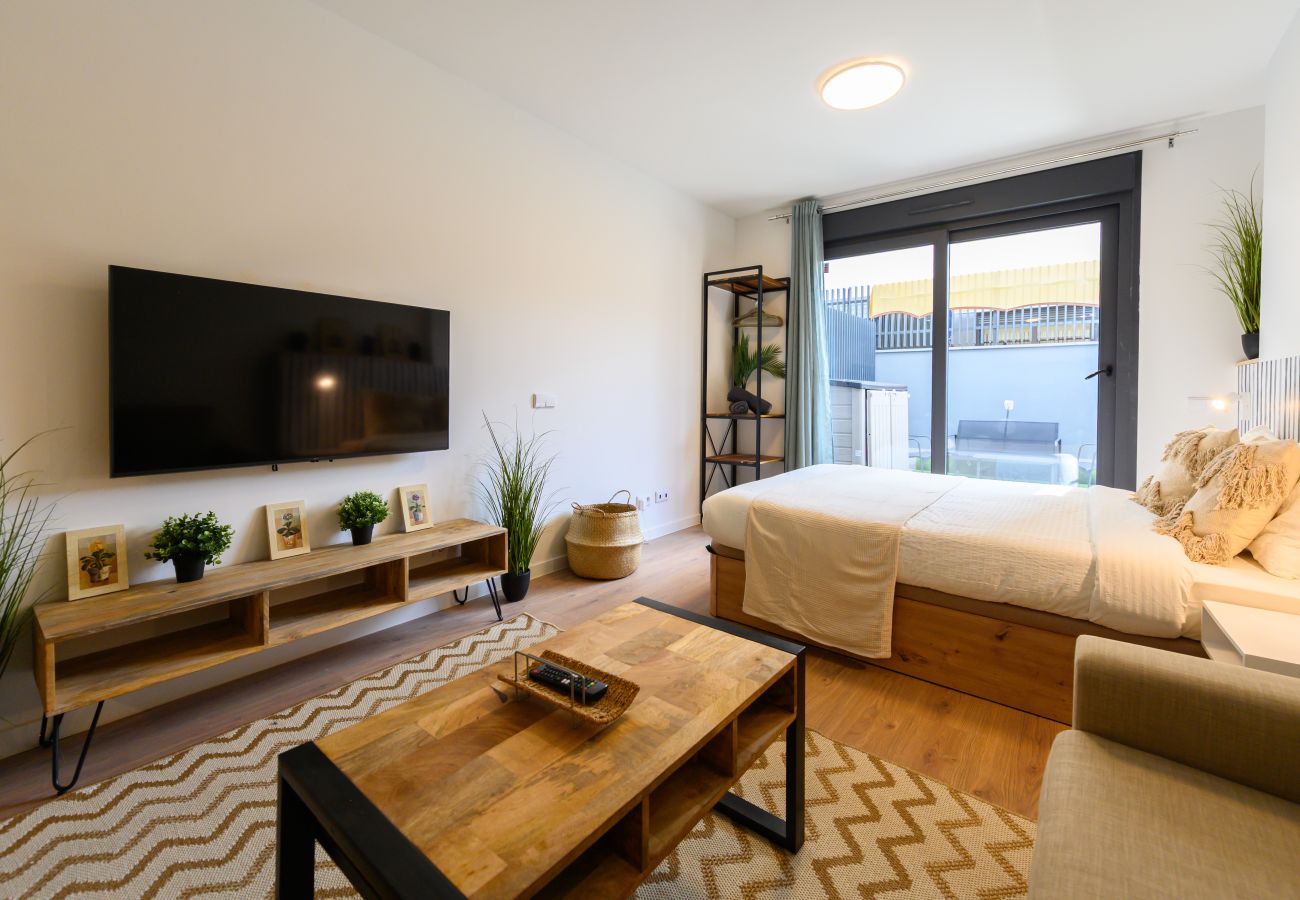 Estudio en San Sebastián de los Reyes - M (FVE54) Estudio con terraza privada y piscina -g