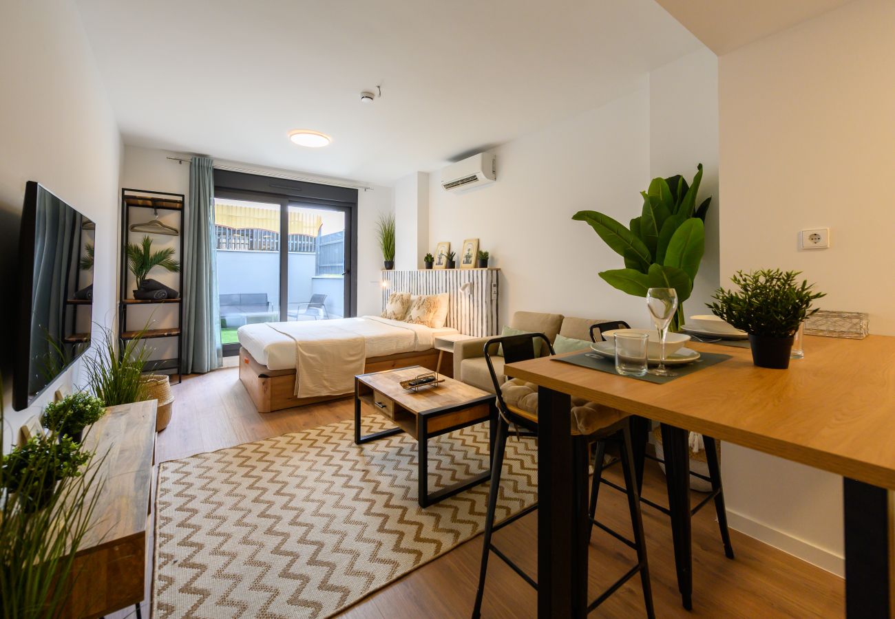 Estudio en San Sebastián de los Reyes - M (FVE54) Estudio con terraza privada y piscina -g