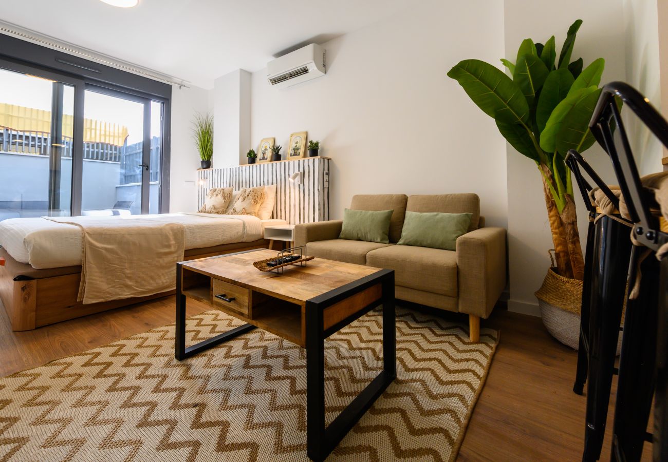 Estudio en San Sebastián de los Reyes - M (FVE54) Estudio con terraza privada y piscina -g