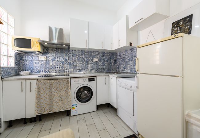 Estudio en Madrid - M (SFU73)Estudio Moderno con Terraza Privada en Ma Estudio en Madrid - M (SFU73)Estudio Moderno con Terraza Privada en Ma