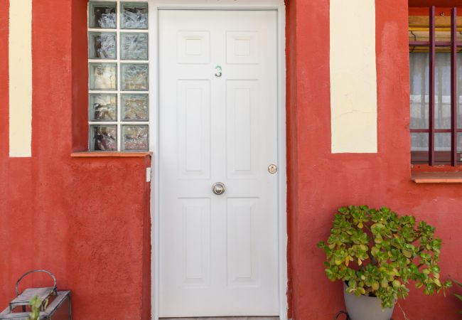 Estudio en Madrid - M (SFU73)Estudio Moderno con Terraza Privada en Ma Estudio en Madrid - M (SFU73)Estudio Moderno con Terraza Privada en Ma