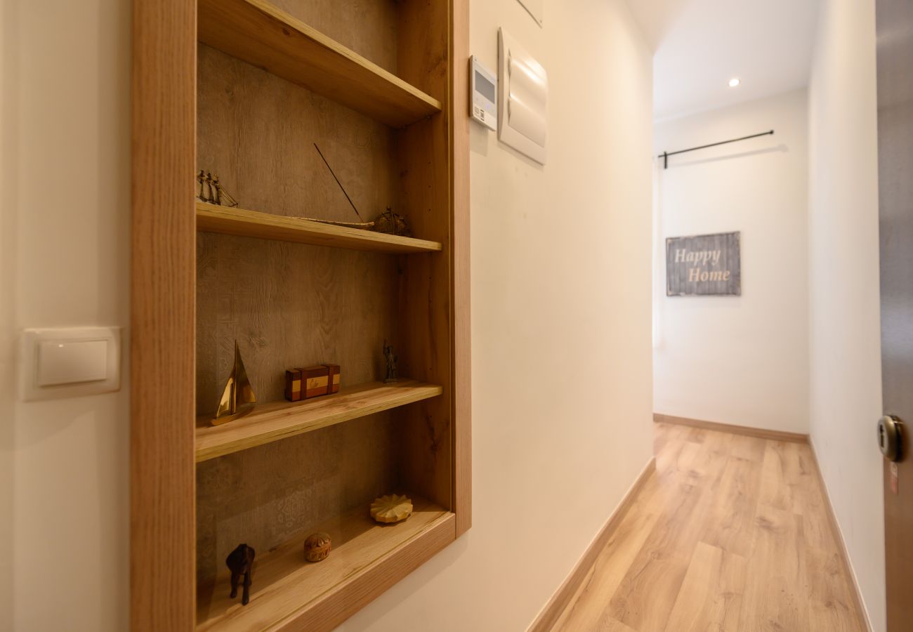 Apartamento en Madrid - M (CAR1012)Apartamento  con 2 dormitorios, 2 baño