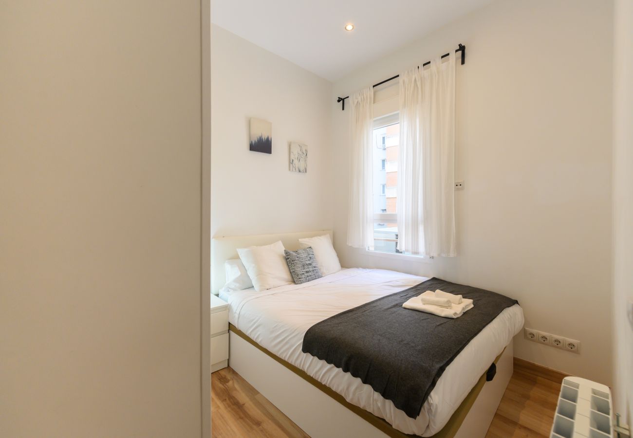 Apartamento en Madrid - M (CAR1012)Apartamento  con 2 dormitorios, 2 baño