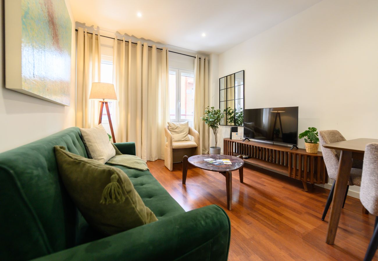 Apartamento en Madrid - M (MAL71A) Moderno piso de 2 dormitorios con terra