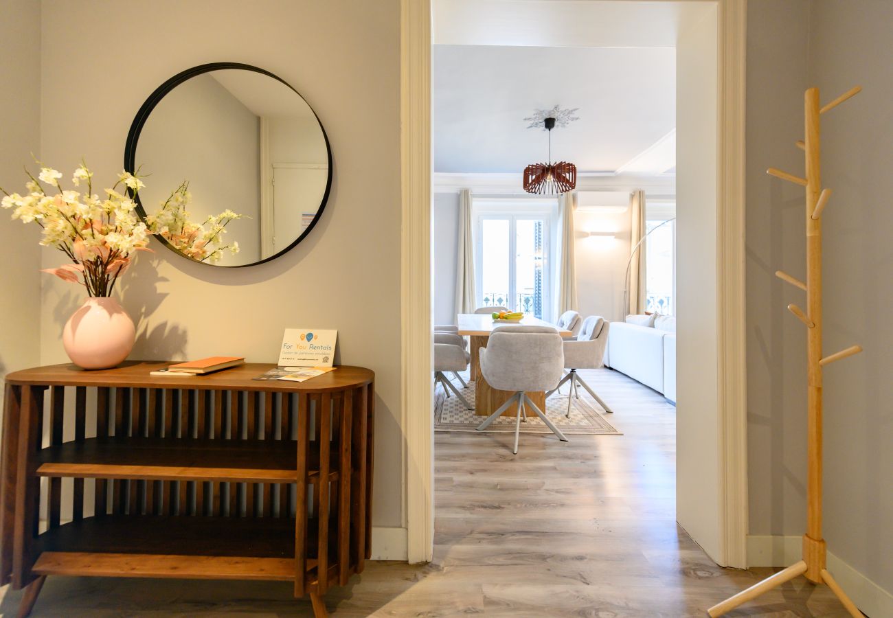 Apartamento en Madrid - M (FER54D)Luminoso piso de 2 dormitorios con balco