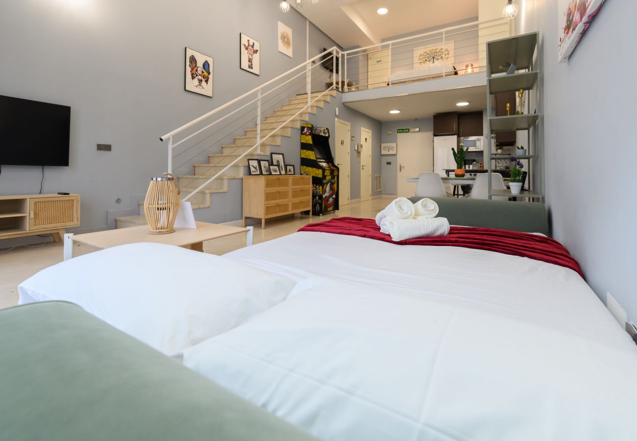 Apartamento en Madrid - M (LDM11034) Acogedor Dúplex con Cocina Abierta y