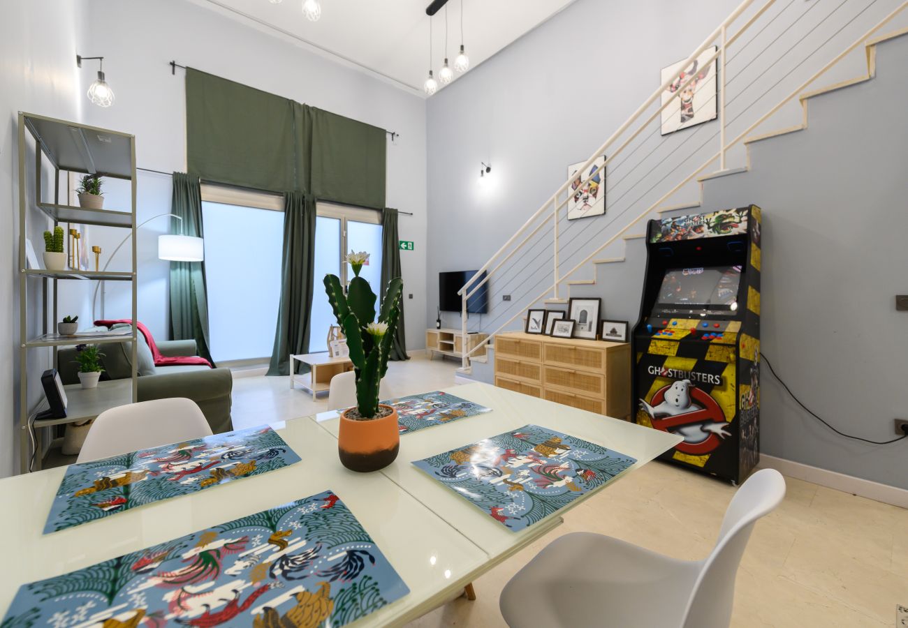 Apartamento en Madrid - M (LDM11034) Acogedor Dúplex con Cocina Abierta y