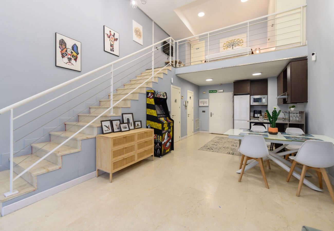 Apartamento en Madrid - M (LDM11034) Acogedor Dúplex con Cocina Abierta y