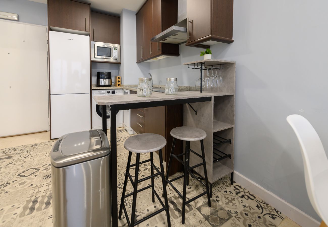 Apartamento en Madrid - M (LDM11034) Acogedor Dúplex con Cocina Abierta y