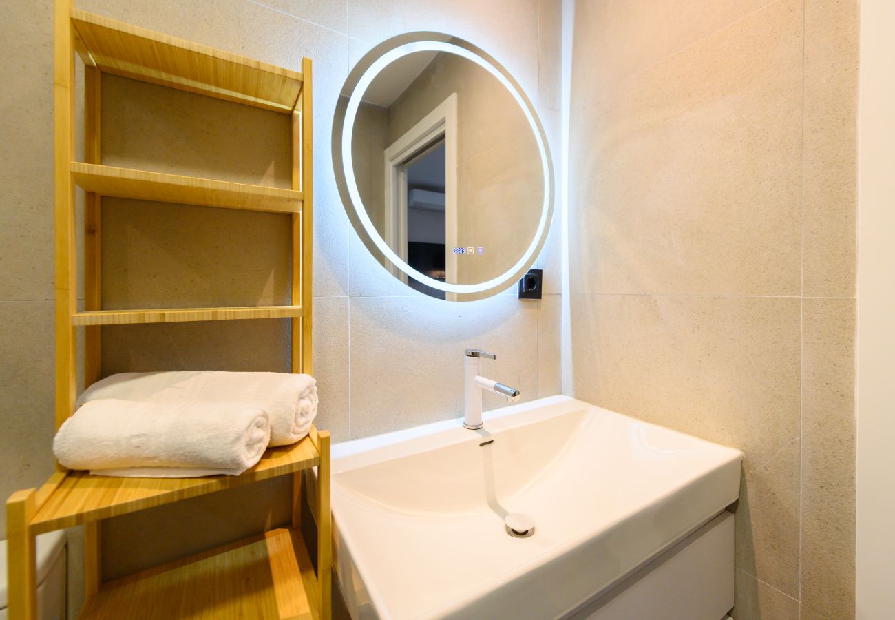 Estudio en Madrid - M (NDA11BII)Acogedor estudio interior con todas la