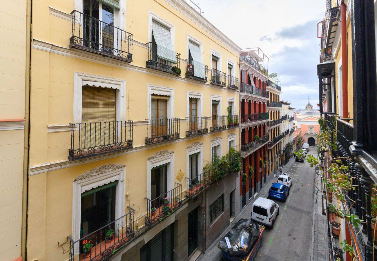 Apartamento en Madrid - M (SCSD14) Amplio piso exterior de 2 dormitorios e