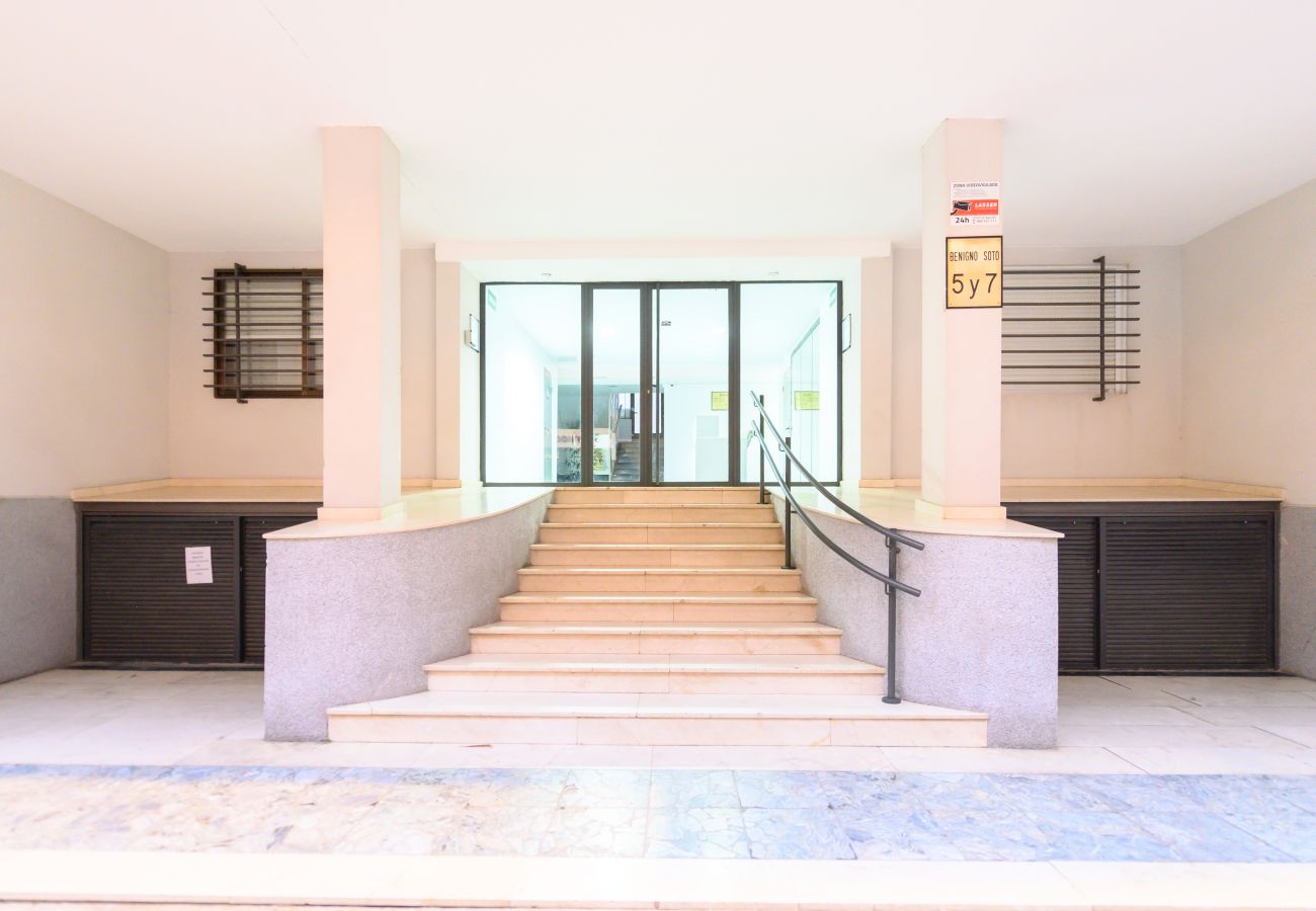 Apartamento en Madrid - M (BSO5) Apartamento luminoso con 1 dormitorio y e