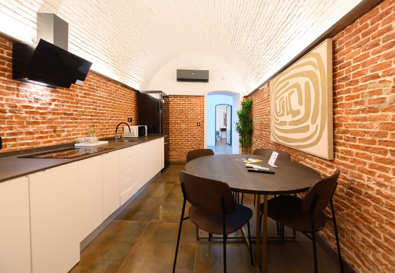 Apartamento en Madrid - M (DFE11SI) Elegante piso de dos dormitorios en e