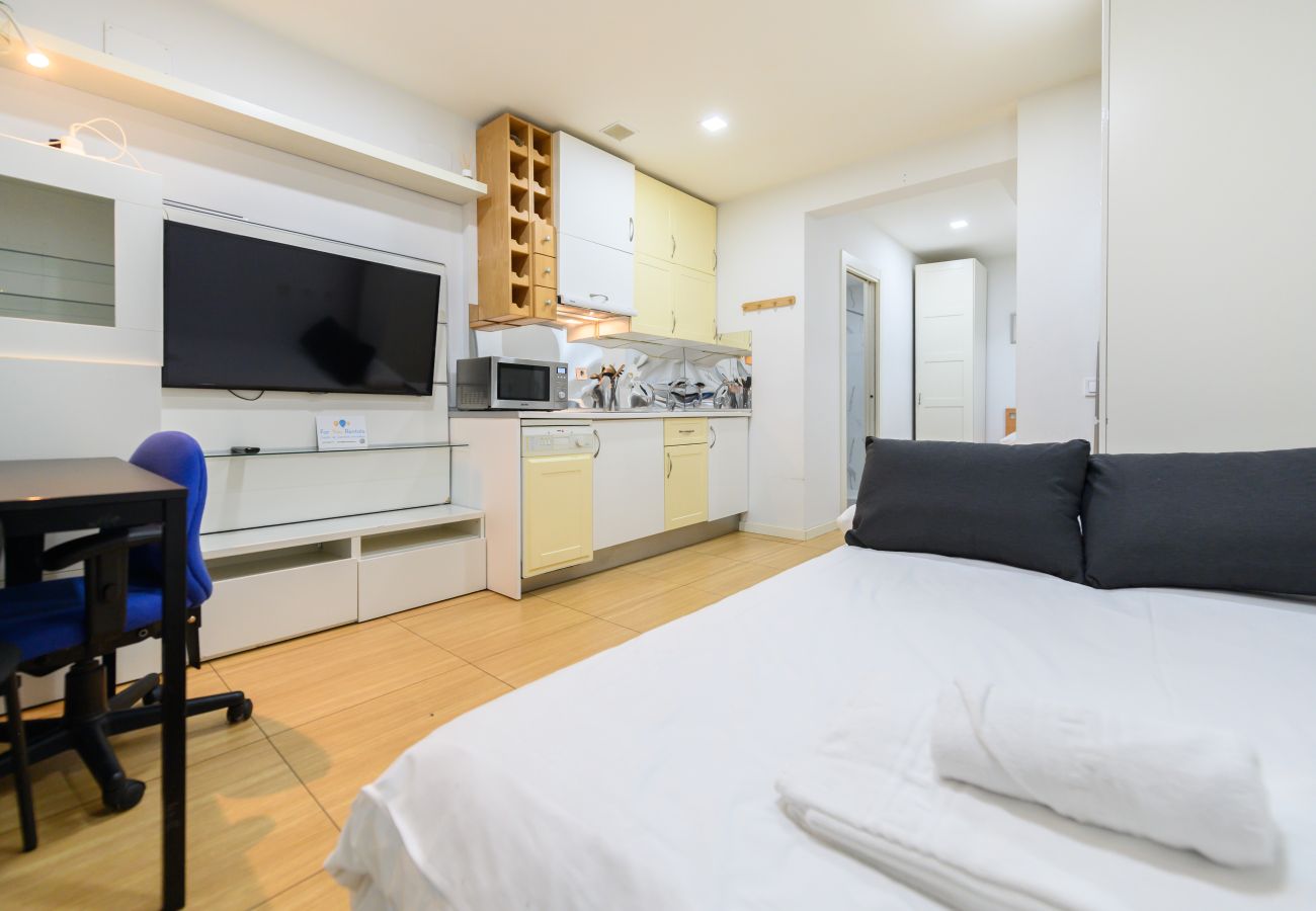 Estudio en Madrid - M (EMO47BA) Apartamento  de 1 dormitorio en Ciudad