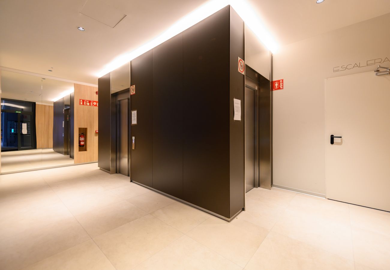 Apartamento en Madrid - M (JES194) Piso de lujo de 1 dormitorio con vistas