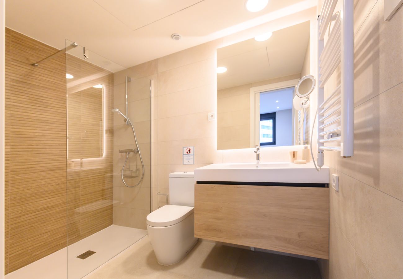 Apartamento en Madrid - M (JES194) Piso de lujo de 1 dormitorio con vistas