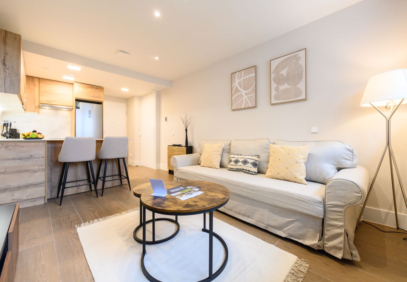 Apartamento en Madrid - M (JES194) Piso de lujo de 1 dormitorio con vistas