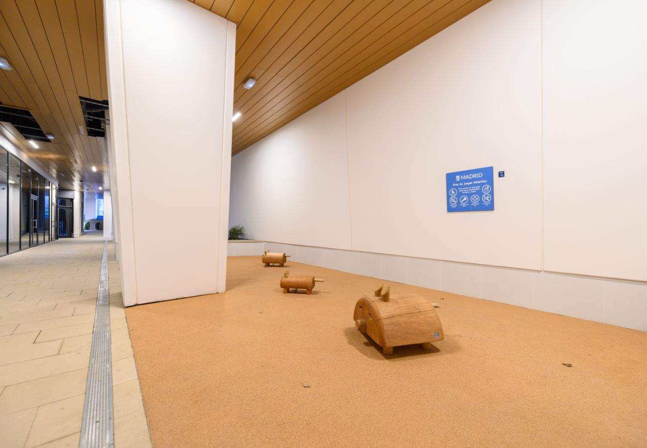 Apartamento en Madrid - M (JES214B) Piso de lujo de 1 dormitorio con vista