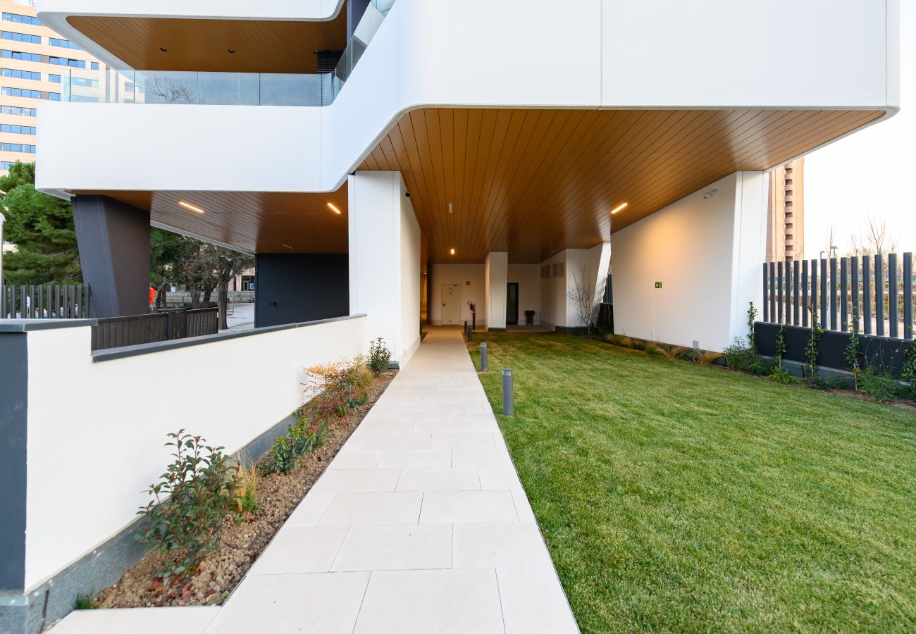 Apartamento en Madrid - M (JES214B) Piso de lujo de 1 dormitorio con vista