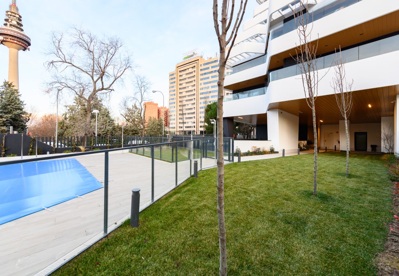 Apartamento en Madrid - M (JES214B) Piso de lujo de 1 dormitorio con vista