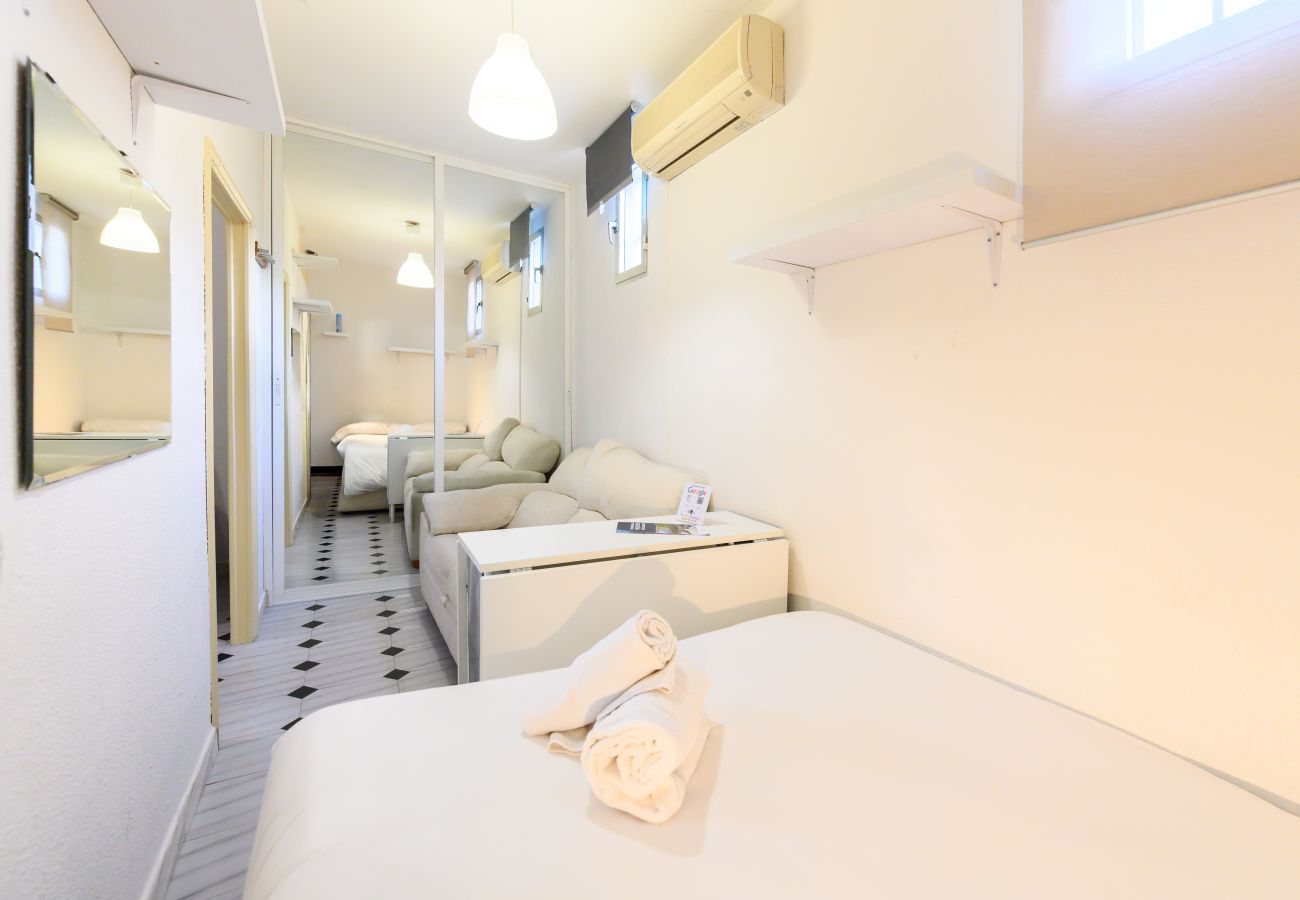 Apartamento en Madrid - M (BMU9213) Elegante piso de 1 dormitorio totalmen