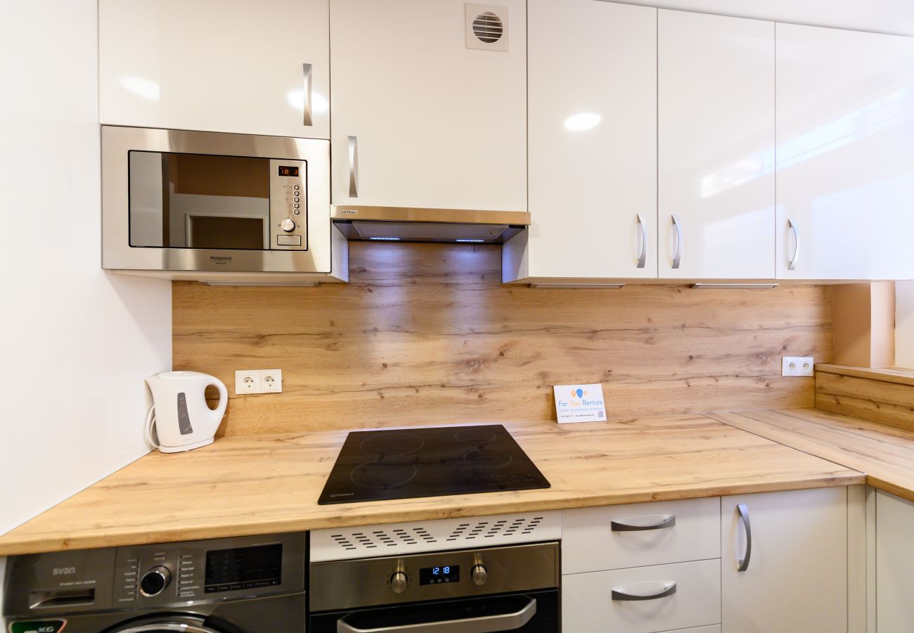 Apartamento en Madrid - M (LCE3) Amplio y moderno piso de 4 dormitorios