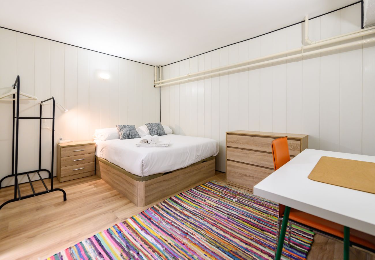 Apartamento en Madrid - M (LCE3) Amplio y moderno piso de 4 dormitorios