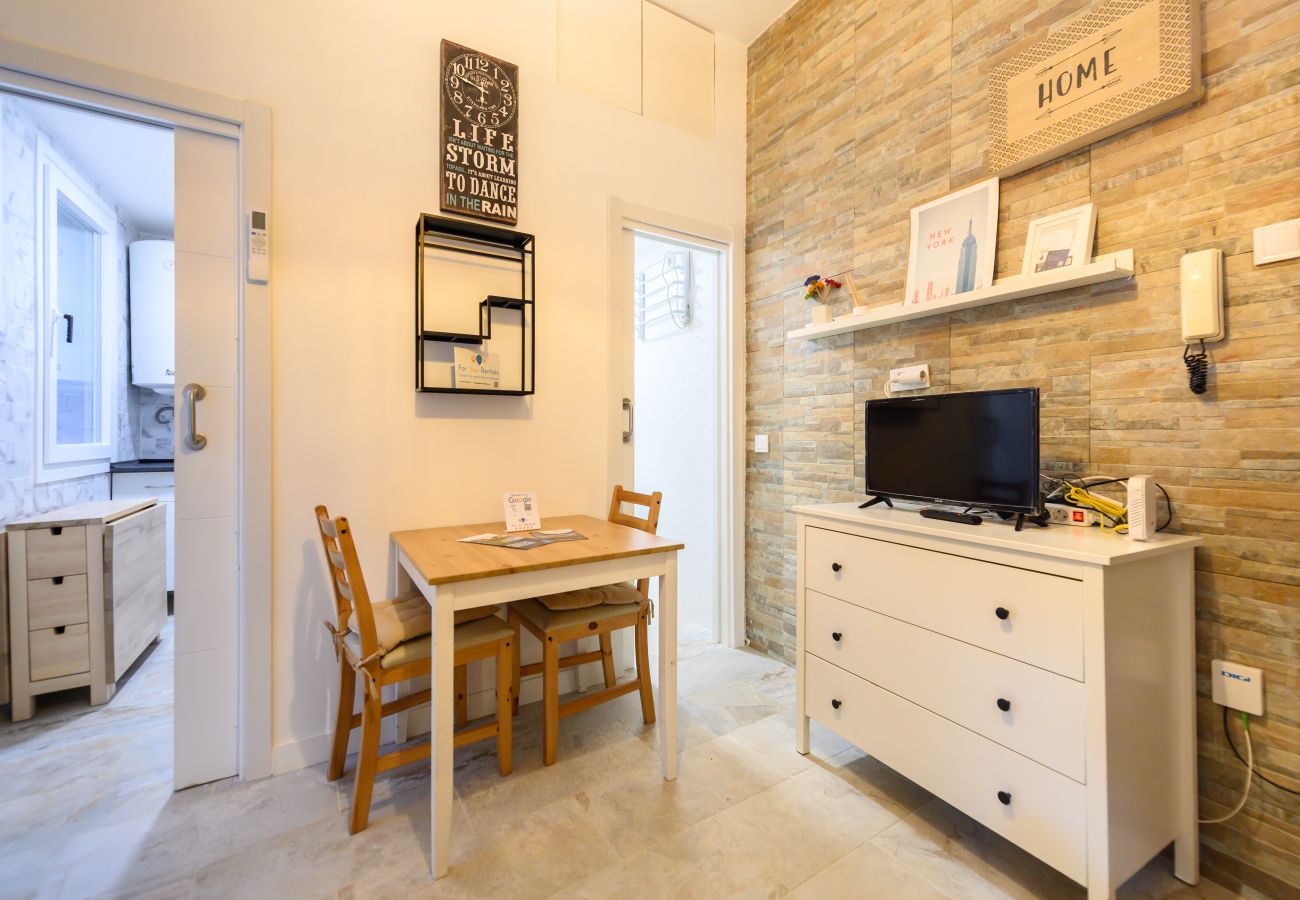 Apartamento en Madrid - M (SEL60I) Piso de 1 dormitorio y terraza en Madri