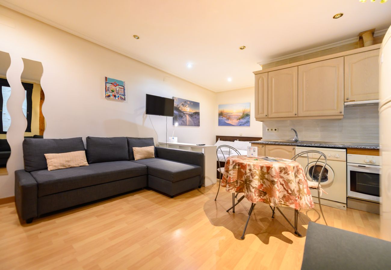 Apartamento en Madrid - M (VAL81A) Amplio estudio en el centro de Madrid