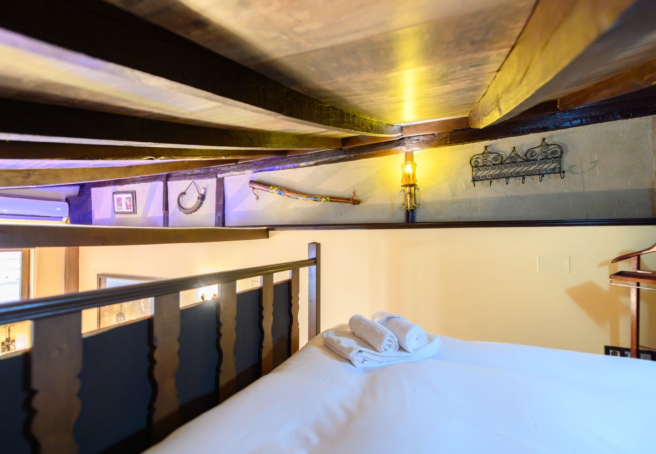 Apartamento en Madrid - M (SLU33) Amplio Loft en La Latina