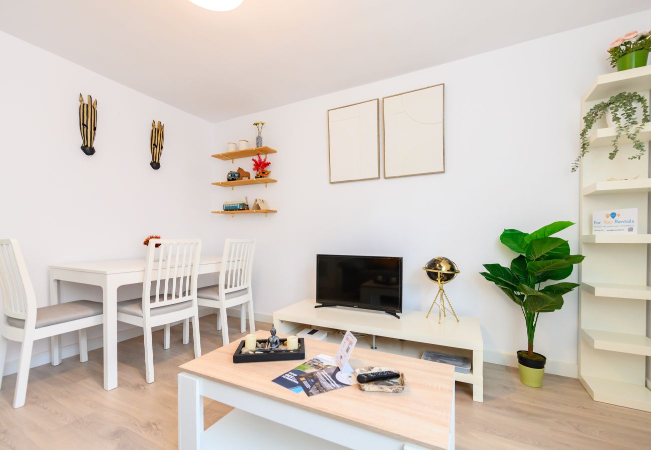 Apartamento en Madrid - M (AMU373D) Amplio piso de 3 habitaciones