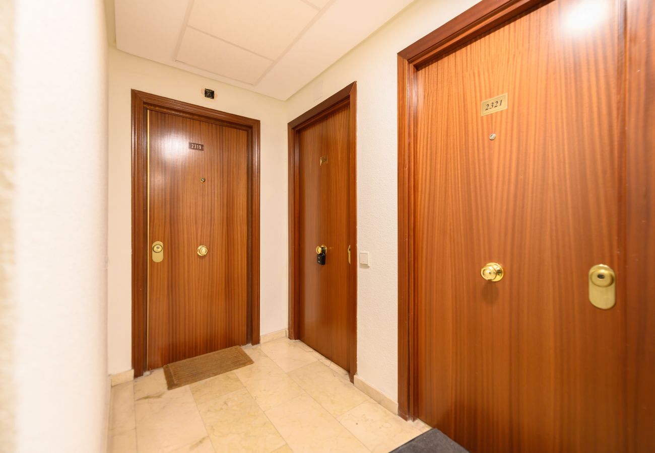 Apartamento en Madrid - M (MLE16A2320) Amplio piso 1 dormitorio en Chamart