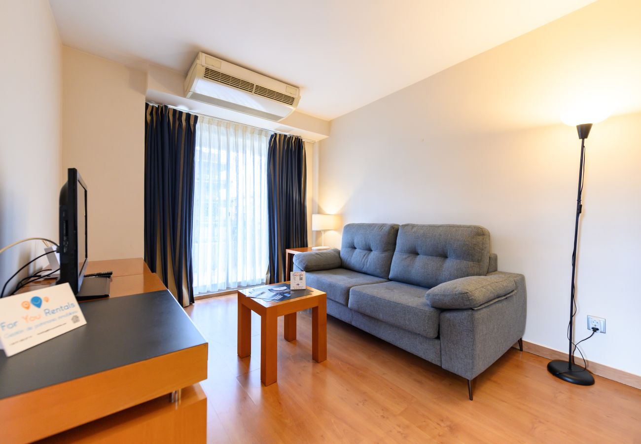 Apartamento en Madrid - M (MLE16A2320) Amplio piso 1 dormitorio en Chamart