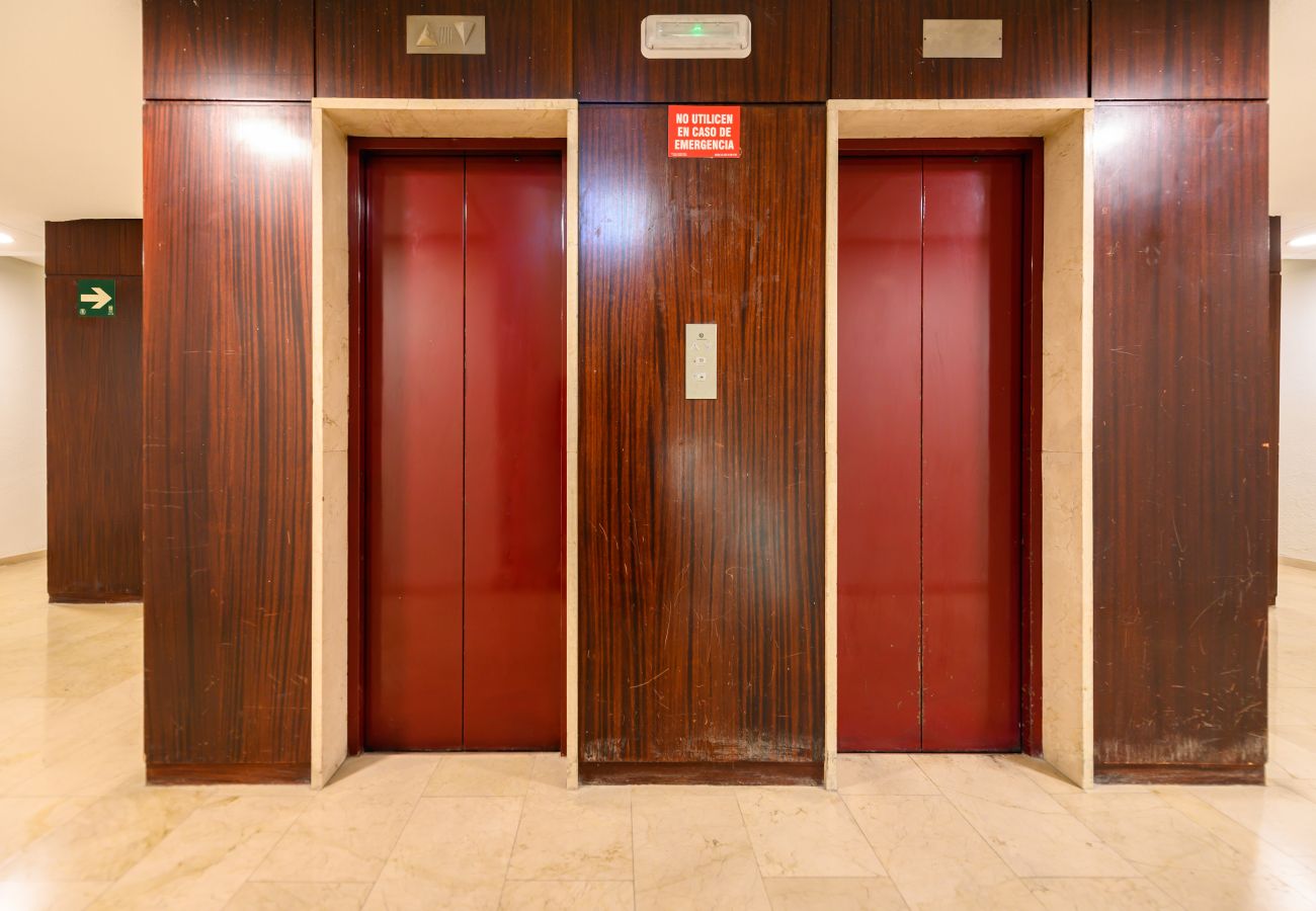 Apartamento en Madrid - M (MLE16A2320) Amplio piso 1 dormitorio en Chamart