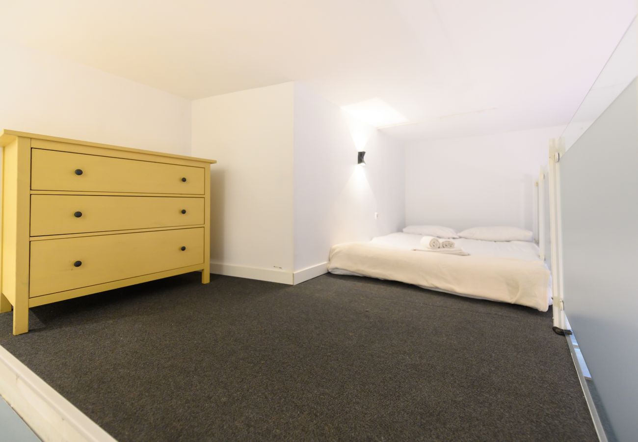 Apartamento en Madrid - M (JJU15503) Dúplex con terraza en Goya