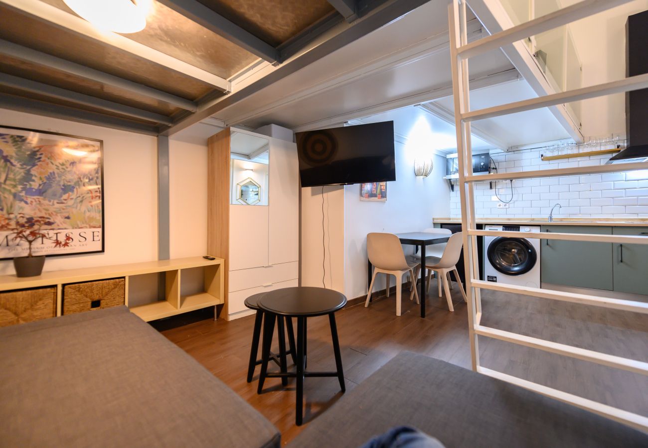 Apartamento en Madrid - M (JJU15503) Dúplex con terraza en Goya