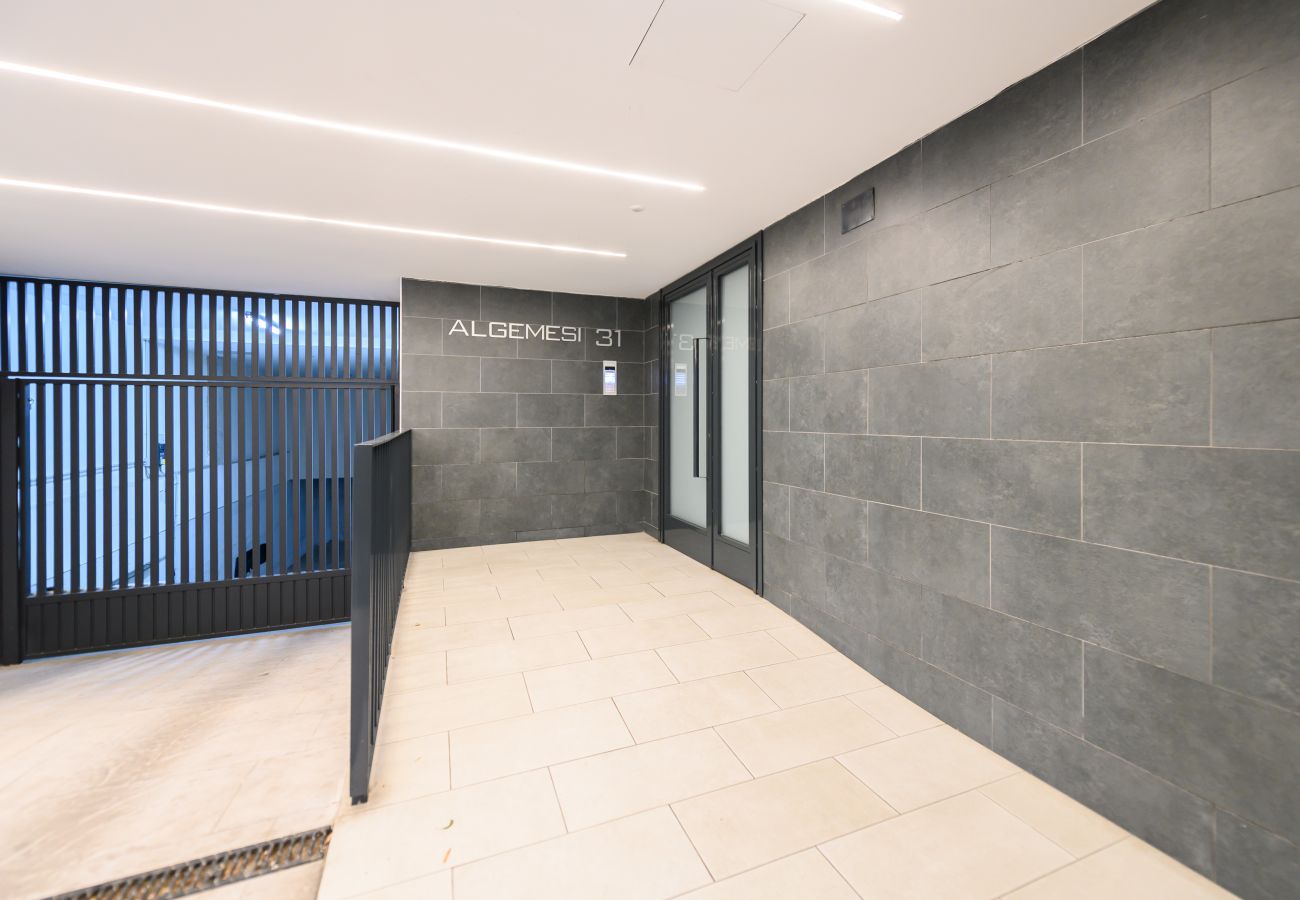 Apartamento en Madrid - M (ALG310B) Amplio y moderno Loft con terraza priv