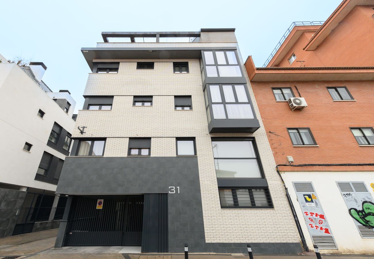 Apartamento en Madrid - M (ALG310B) Amplio y moderno Loft con terraza priv