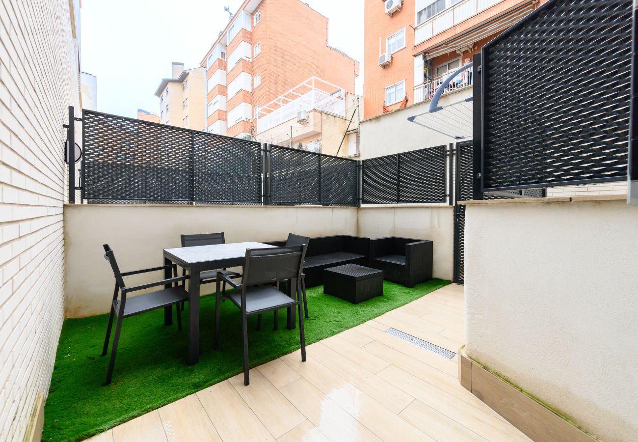 Apartamento en Madrid - M (ALG310B) Amplio y moderno Loft con terraza priv