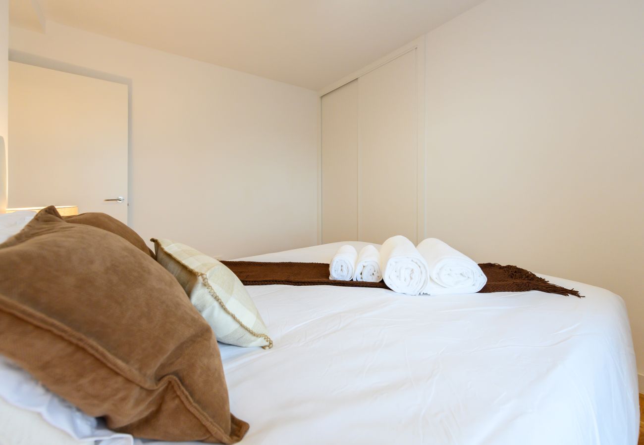 Apartamento en Madrid - M (MOS34D7E) Amplio y elegante piso de dos dormito