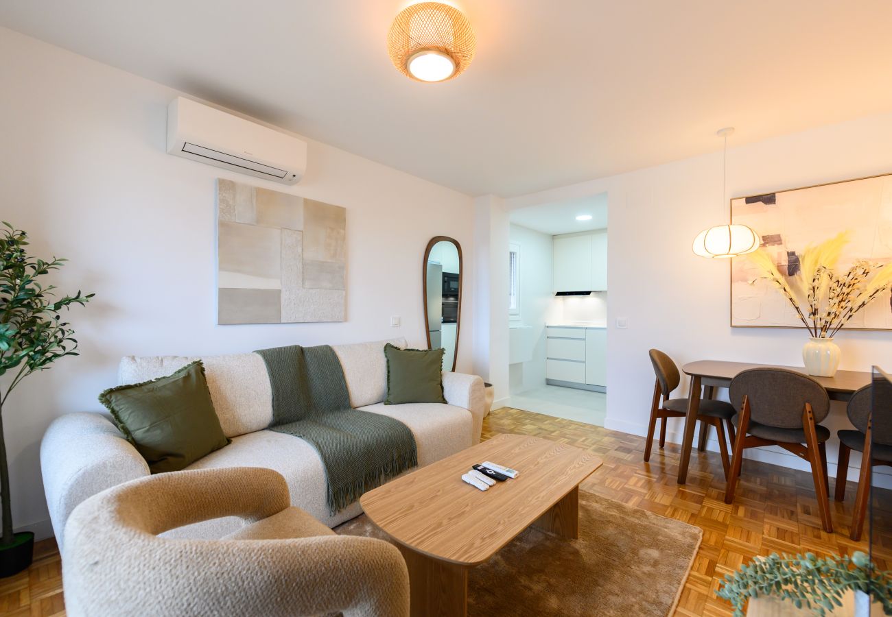 Apartamento en Madrid - M (MOS34D7E) Amplio y elegante piso de dos dormito