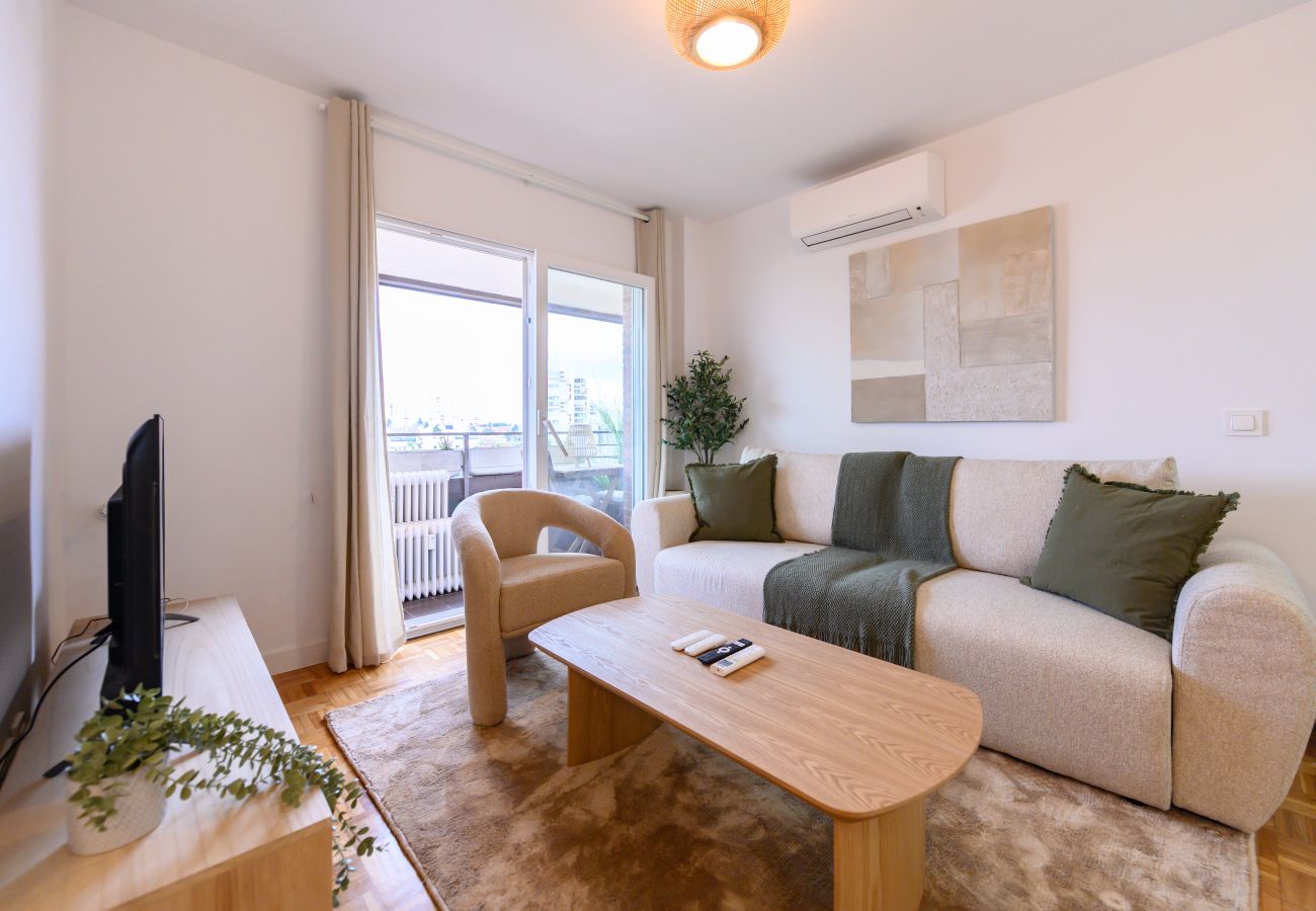 Apartamento en Madrid - M (MOS34D7E) Amplio y elegante piso de dos dormito