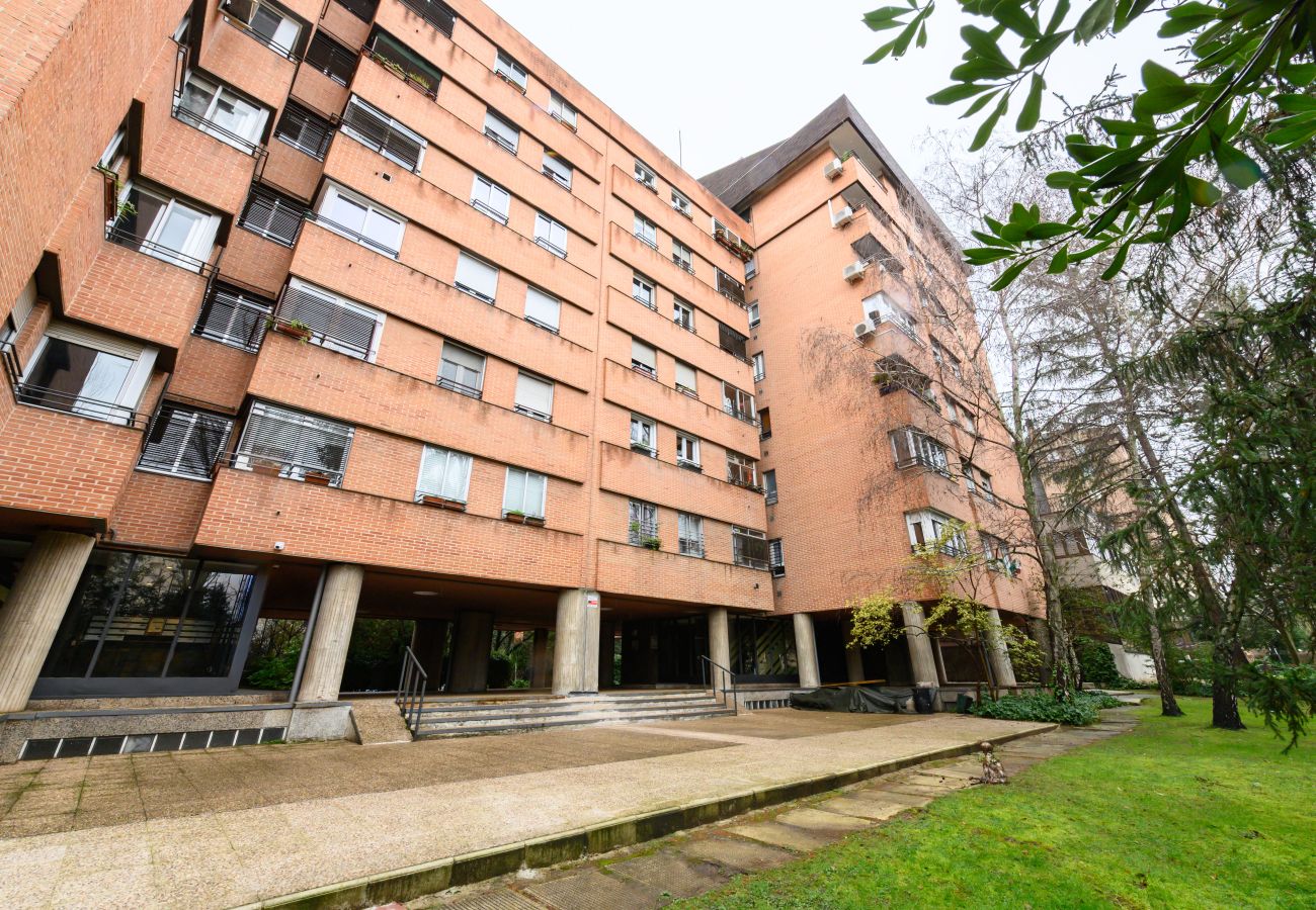 Apartamento en Madrid - M (MOS34D7E) Amplio y elegante piso de dos dormito