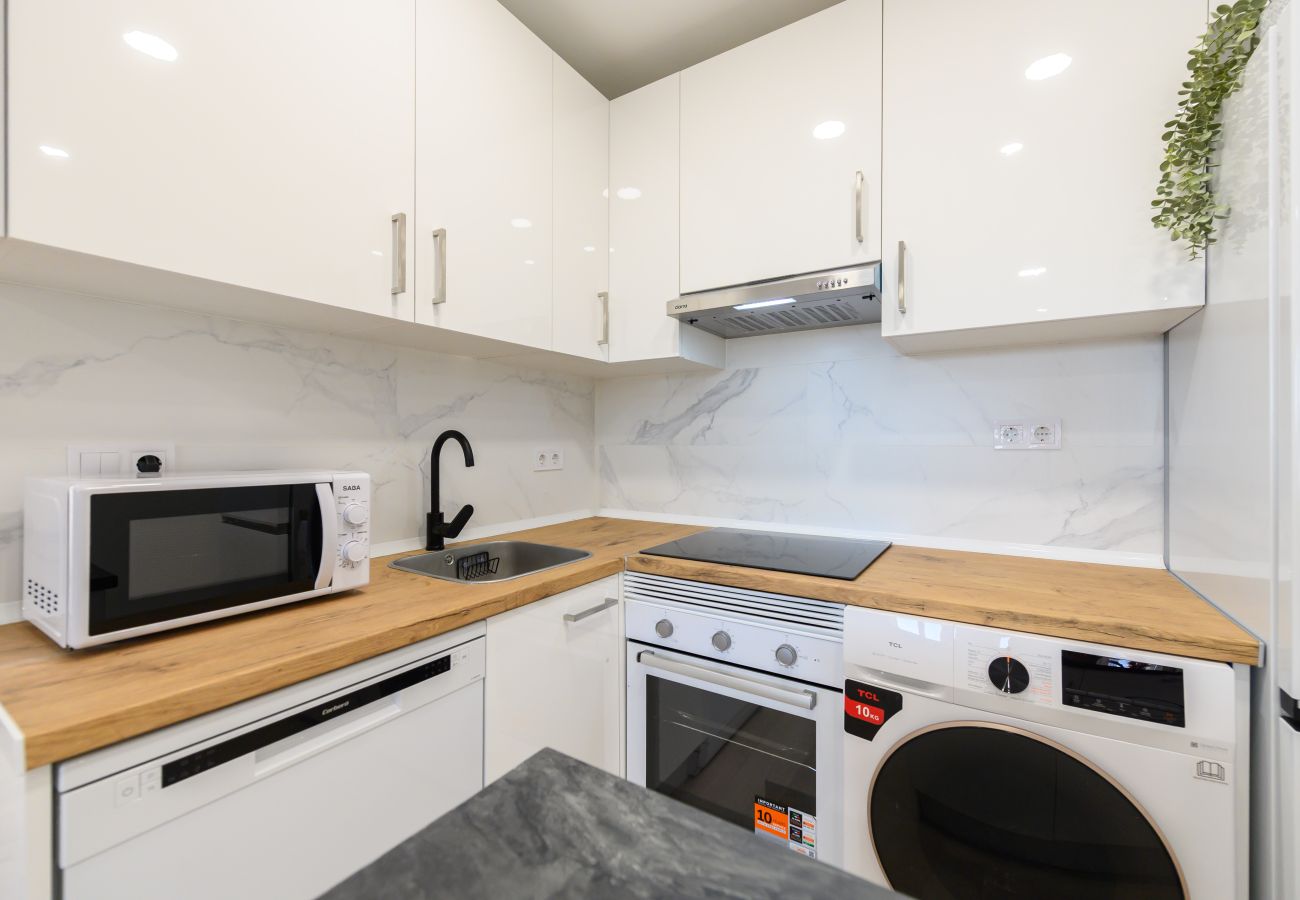 Apartamento en Madrid - M (ABR1710B) Amplio piso de Lujo 2 dormitorios