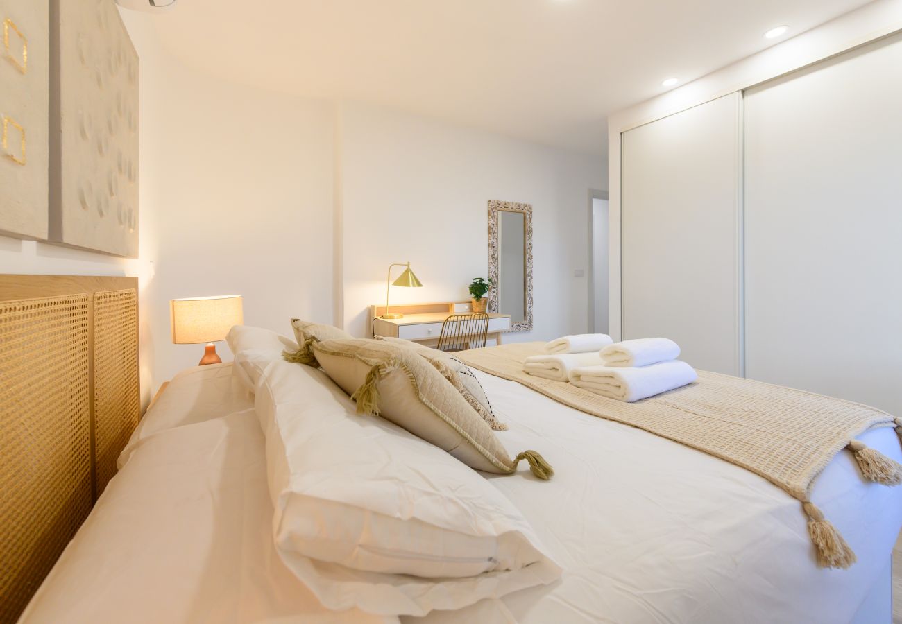 Apartamento en Madrid - M (ABR1710B) Amplio piso de Lujo 2 dormitorios