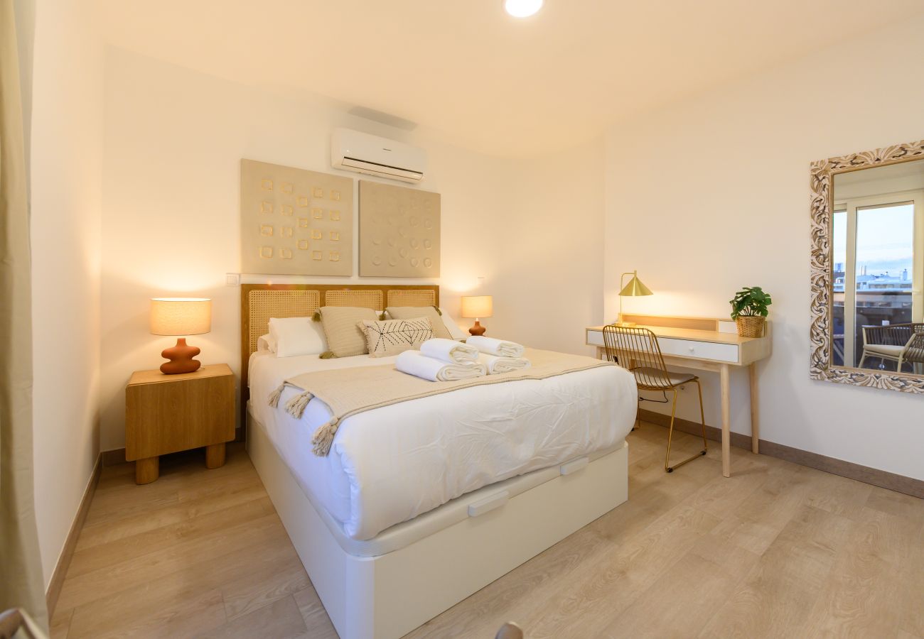 Apartamento en Madrid - M (ABR1710B) Amplio piso de Lujo 2 dormitorios